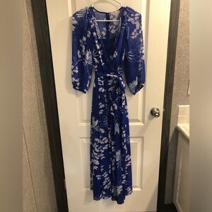 Women’s Dress Size 4
